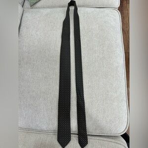 Boss Men’s Polka Dot Necktie